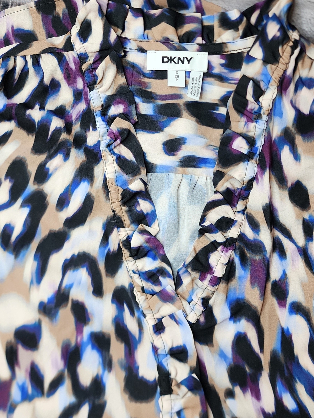 DKNY Beige Leopard-Print Ruffle Sleeveless Blouse with Blue & Purple Accents - Picture 3 of 6